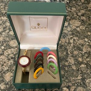 Vintage GUCCI Bezel watch